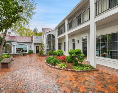 225 Katonah Avenue - Photo Thumbnail 8