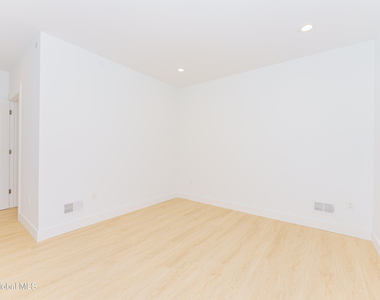 1133 Loudon Road - Photo Thumbnail 16