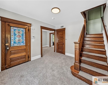 1048 Prospect Street - Photo Thumbnail 9