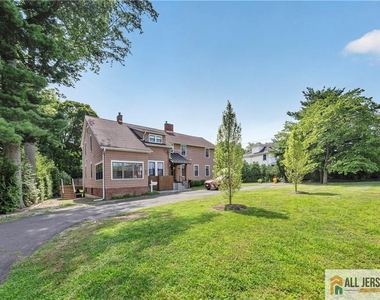 1048 Prospect Street - Photo Thumbnail 1