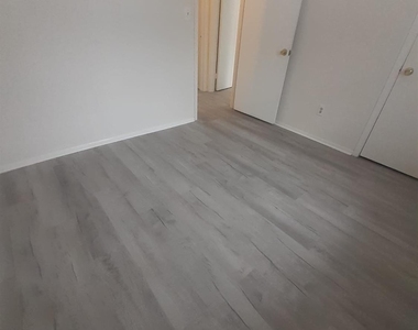 1776 Oak Tree Road - Photo Thumbnail 5