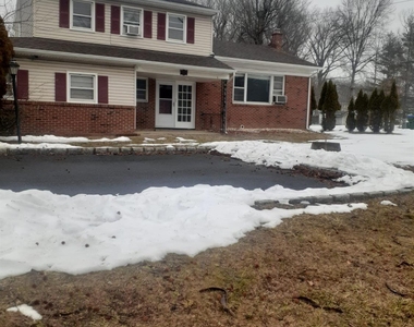 1776 Oak Tree Road - Photo Thumbnail 8
