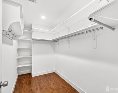 262 Prospect Avenue - Photo Thumbnail 29