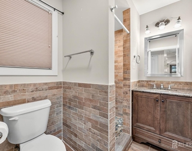 262 Prospect Avenue - Photo Thumbnail 13