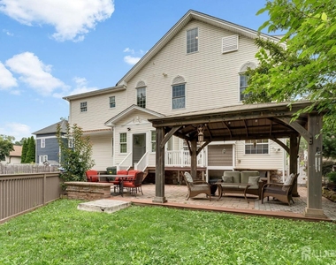 262 Prospect Avenue - Photo Thumbnail 36