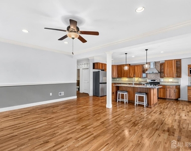 262 Prospect Avenue - Photo Thumbnail 9