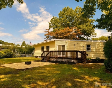 253 Parkview Terrace - Photo Thumbnail 15