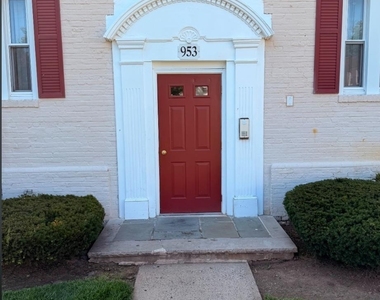 953 E Front Street - Photo Thumbnail 6