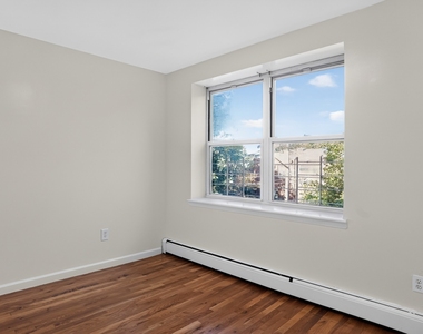747 Essex Street - Photo Thumbnail 25
