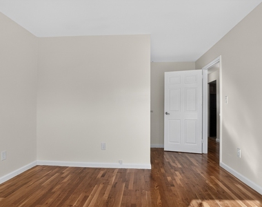 747 Essex Street - Photo Thumbnail 15