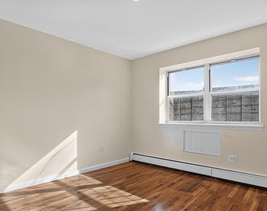 747 Essex Street - Photo Thumbnail 26