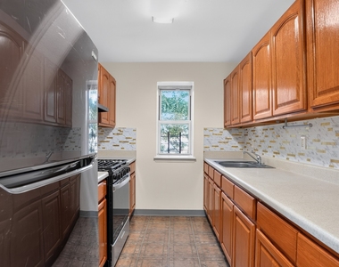 747 Essex Street - Photo Thumbnail 12