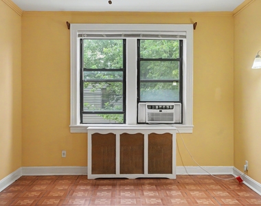 491 Grandview Avenue - Photo Thumbnail 5