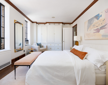 350 W 57th Street - Photo Thumbnail 3