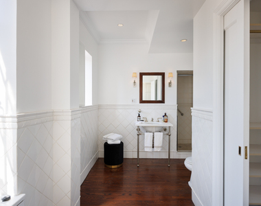 350 W 57th Street - Photo Thumbnail 9