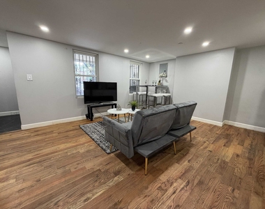 75 Woodbine Street - Photo Thumbnail 1