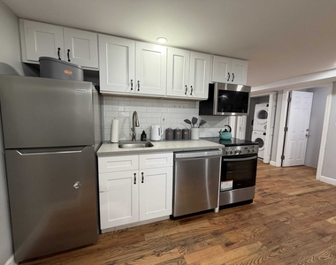 75 Woodbine Street - Photo Thumbnail 2