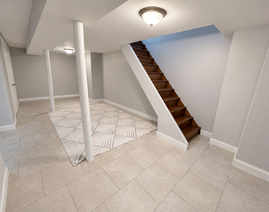 75 Woodbine Street - Photo Thumbnail 9