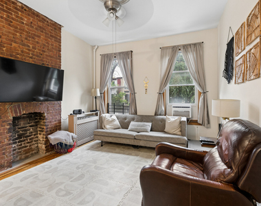 271 12th Street - Photo Thumbnail 5
