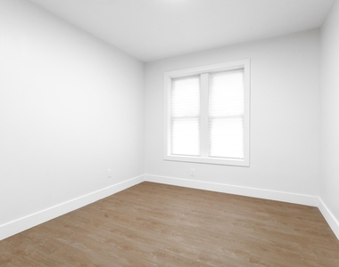 558 Empire Boulevard - Photo Thumbnail 1