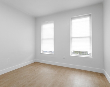 558 Empire Boulevard - Photo Thumbnail 8