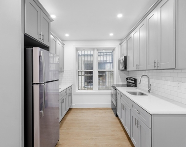 558 Empire Boulevard - Photo Thumbnail 6