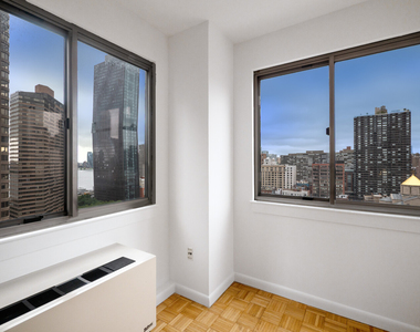 308 E 38th Street - Photo Thumbnail 14