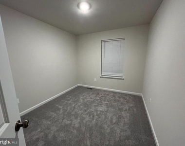 71 Swan Field Ave - Photo Thumbnail 8