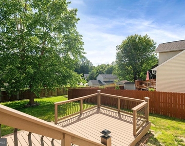 10 Sassafras Lane - Photo Thumbnail 32