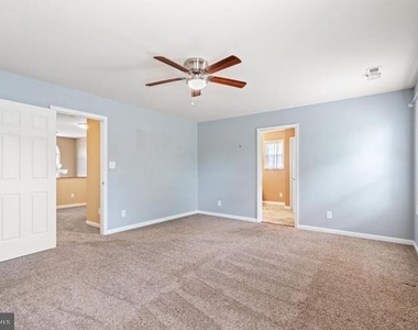 10 Sassafras Lane - Photo Thumbnail 27