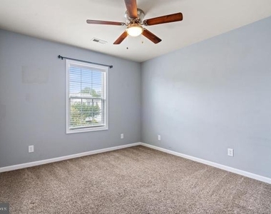 10 Sassafras Lane - Photo Thumbnail 17