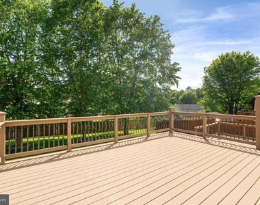 10 Sassafras Lane - Photo Thumbnail 31