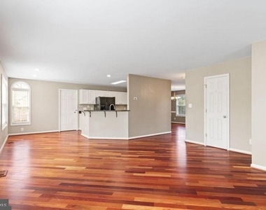 10 Sassafras Lane - Photo Thumbnail 25