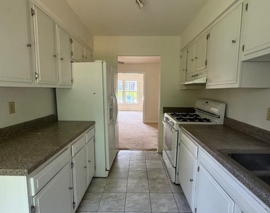 4503 Garfield Court - Photo Thumbnail 3