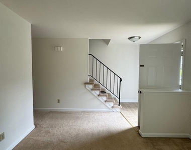 4503 Garfield Court - Photo Thumbnail 2