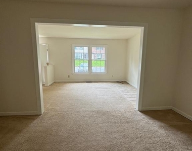 4503 Garfield Court - Photo Thumbnail 6