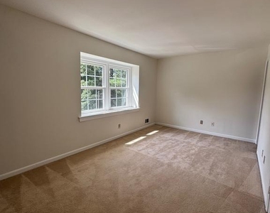 4503 Garfield Court - Photo Thumbnail 7
