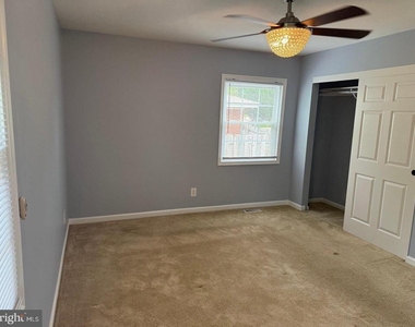 4112 Midway Street - Photo Thumbnail 10