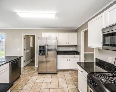 12001 Setter Drive - Photo Thumbnail 5