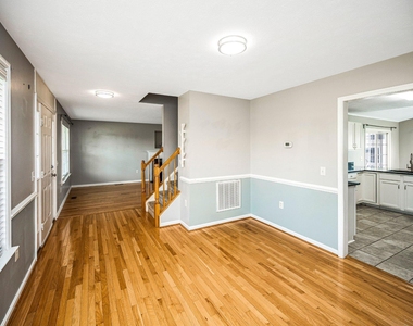 12001 Setter Drive - Photo Thumbnail 13