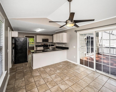 12001 Setter Drive - Photo Thumbnail 8