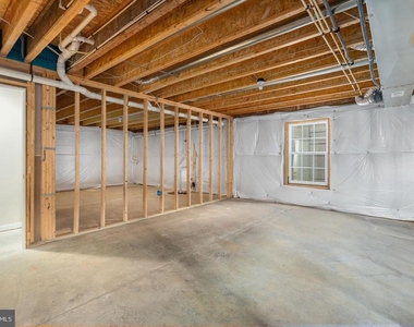 9627 Hillcrest Drive - Photo Thumbnail 42