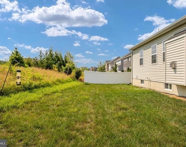 9627 Hillcrest Drive - Photo Thumbnail 47