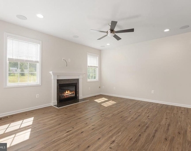 9627 Hillcrest Drive - Photo Thumbnail 23