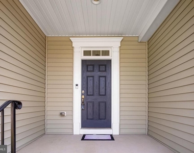 9627 Hillcrest Drive - Photo Thumbnail 8