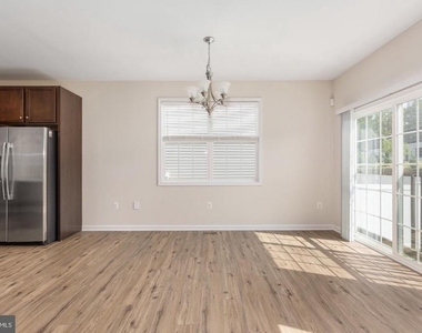 9627 Hillcrest Drive - Photo Thumbnail 21