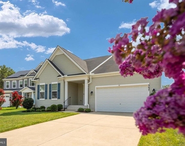 9627 Hillcrest Drive - Photo Thumbnail 3