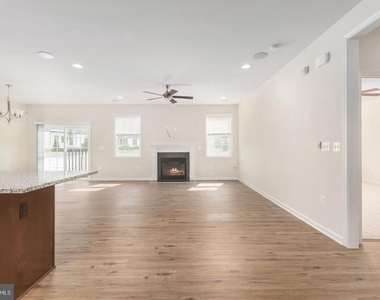 9627 Hillcrest Drive - Photo Thumbnail 12