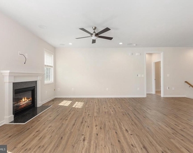 9627 Hillcrest Drive - Photo Thumbnail 24