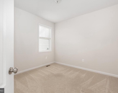 9627 Hillcrest Drive - Photo Thumbnail 25